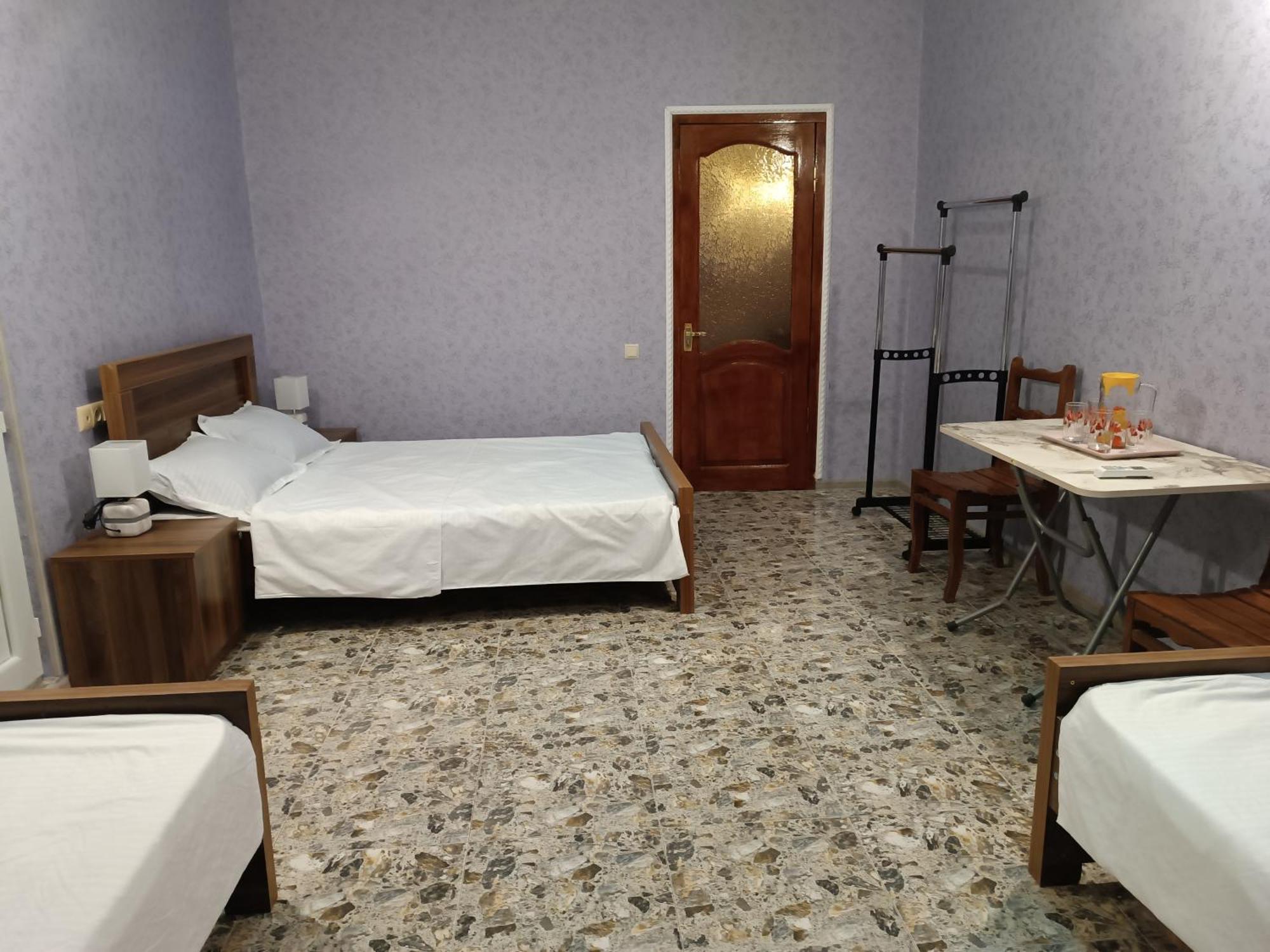 Light House Hotel Кутаиси Екстериор снимка