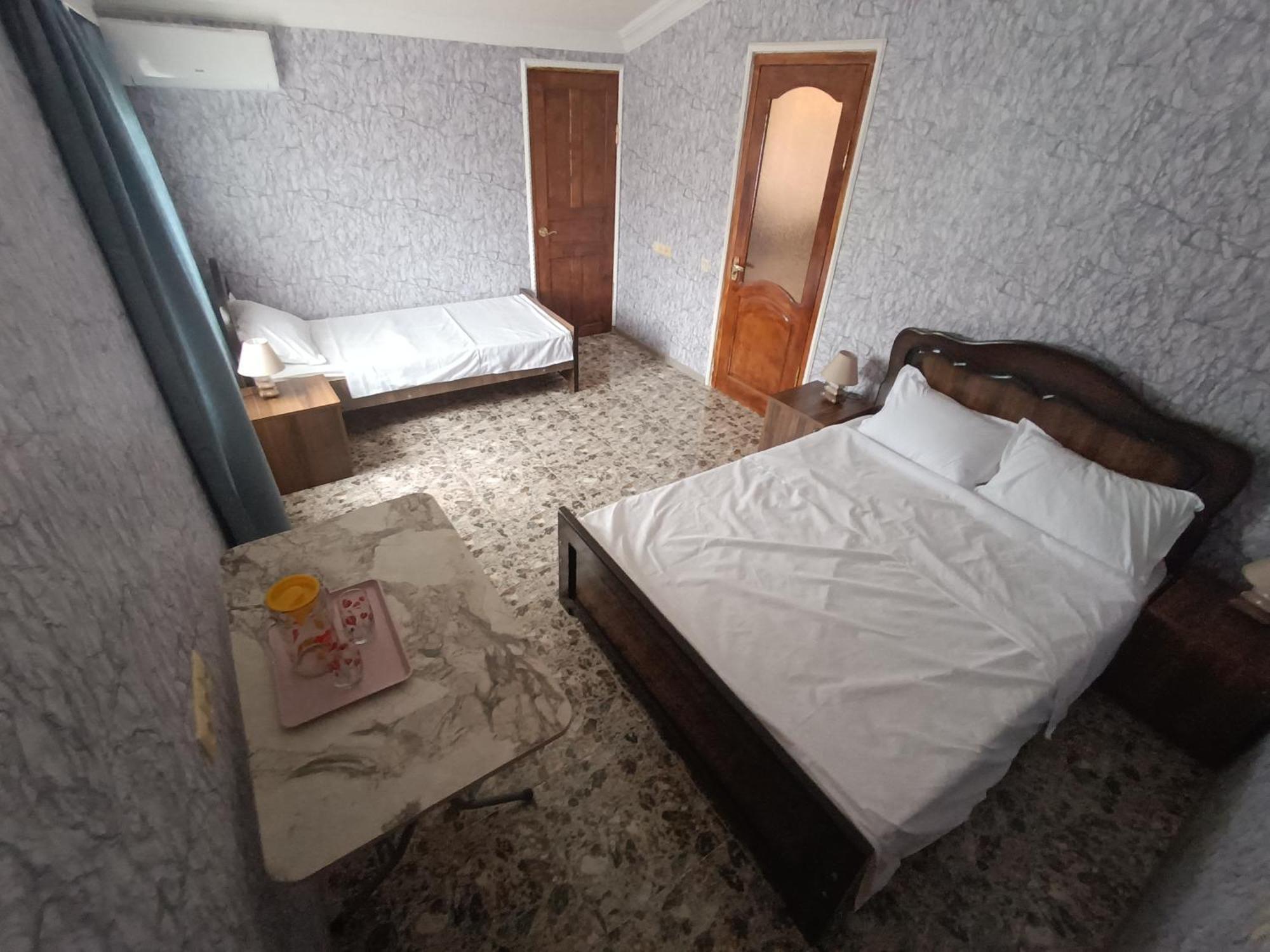 Light House Hotel Кутаиси Екстериор снимка