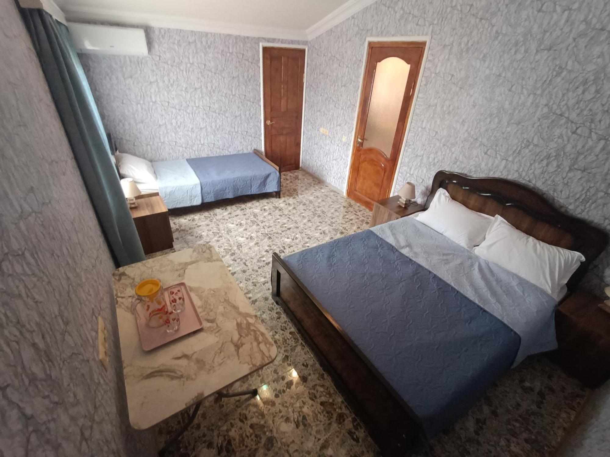 Light House Hotel Кутаиси Екстериор снимка